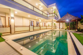 Villa Golden Palm Bali Canggu- HUGE luxe 2-storey villa